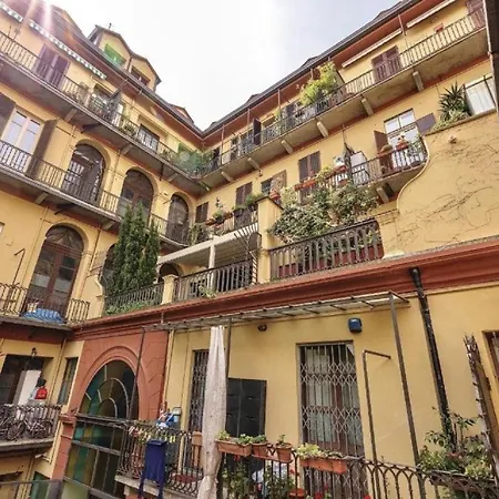 Mini-house In The Centre *